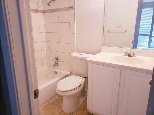 2002 N Fitzhugh Avenue 1, Dallas, TX 75204