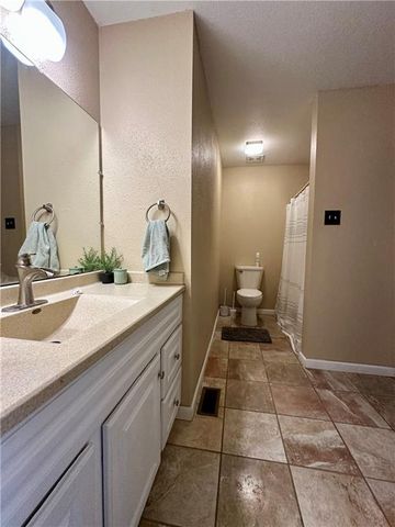 922 E 4th Street, Maryville, MO 64468