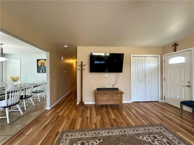 922 E 4th Street, Maryville, MO 64468