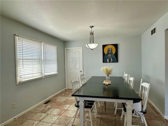 922 E 4th Street, Maryville, MO 64468