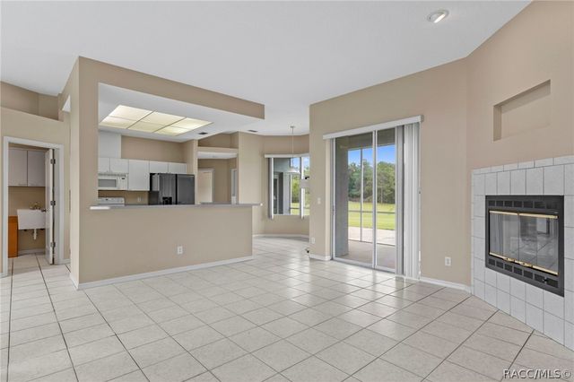 8424 E Zephyr Wing Court, Floral City, FL 34436