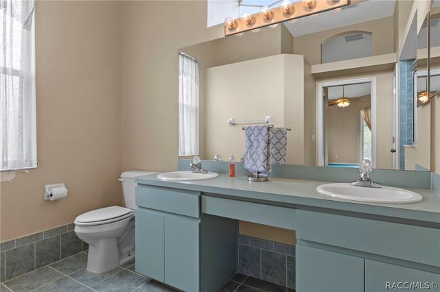 8424 E Zephyr Wing Court, Floral City, FL 34436