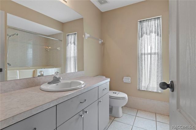 8424 E Zephyr Wing Court, Floral City, FL 34436