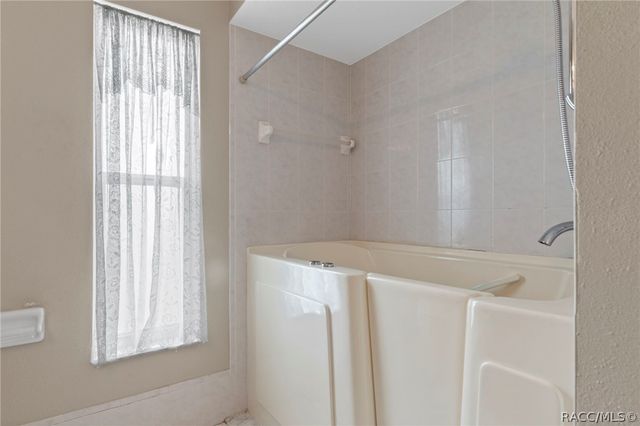 8424 E Zephyr Wing Court, Floral City, FL 34436