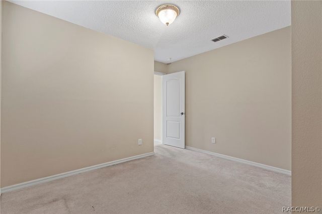 8424 E Zephyr Wing Court, Floral City, FL 34436