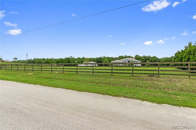 8424 E Zephyr Wing Court, Floral City, FL 34436