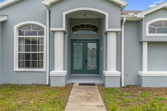 8424 E Zephyr Wing Court, Floral City, FL 34436