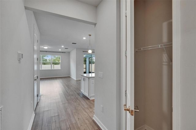 4622 DOVER BLUFF COURT, Valrico, FL 33594
