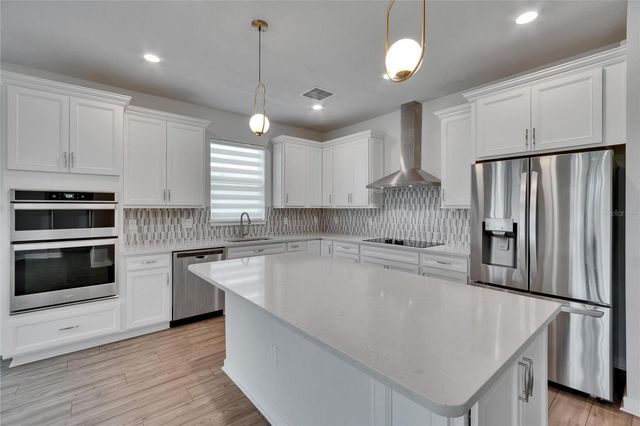 4622 DOVER BLUFF COURT, Valrico, FL 33594