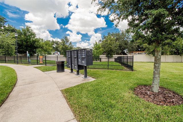 4622 DOVER BLUFF COURT, Valrico, FL 33594