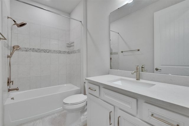 4622 DOVER BLUFF COURT, Valrico, FL 33594