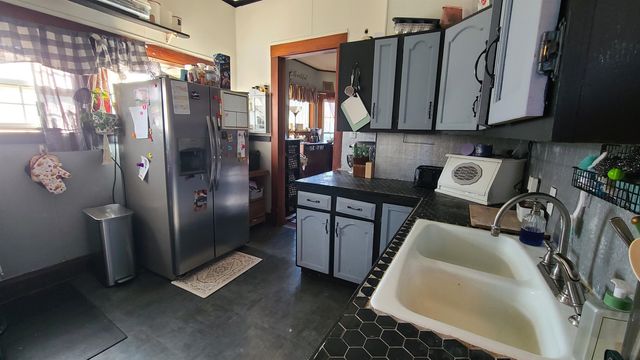 711 S Washington Ave, Wellington, KS 67152