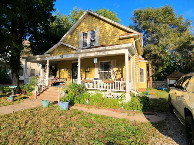 711 S Washington Ave, Wellington, KS 67152
