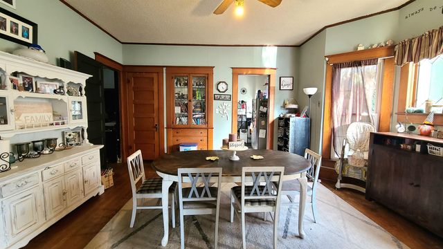 711 S Washington Ave, Wellington, KS 67152