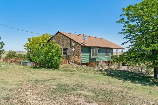 45412 Sun Country Drive, Elizabeth, CO 80107
