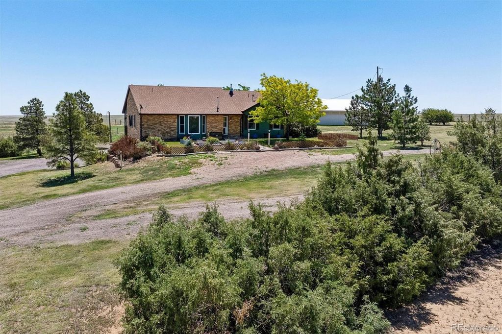 45412 Sun Country Drive, Elizabeth, CO 80107