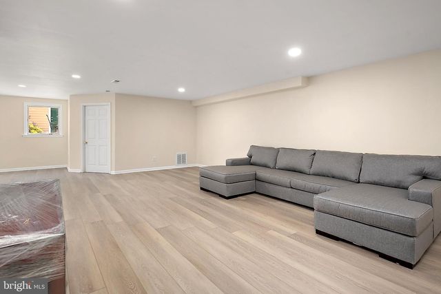 3 VILLAGE GREEN DR, Ocean View, DE 19970