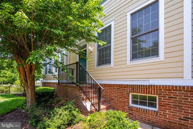 3 VILLAGE GREEN DR, Ocean View, DE 19970