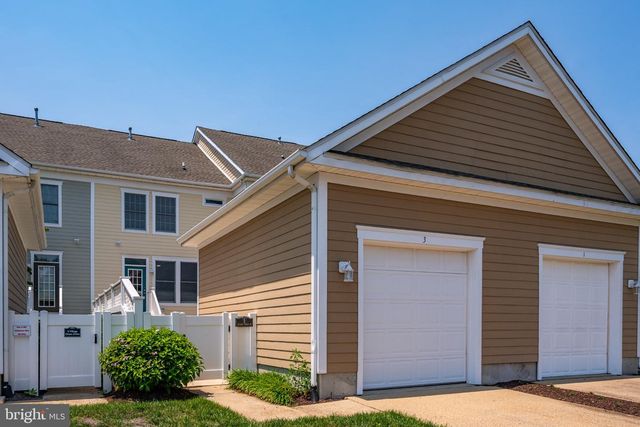 3 VILLAGE GREEN DR, Ocean View, DE 19970