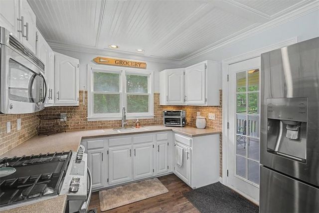 212 Berkeley Way, Dallas, GA 30157