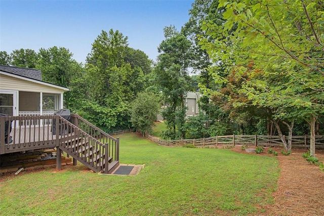 212 Berkeley Way, Dallas, GA 30157