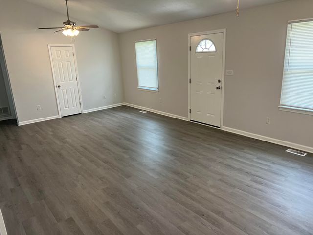 3614 Stamper Drive, Winchester, KY 40391