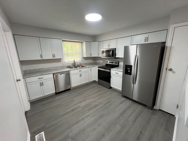 3614 Stamper Drive, Winchester, KY 40391