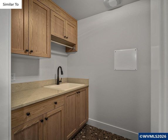 4869 Denali St SE, Salem, OR 97302