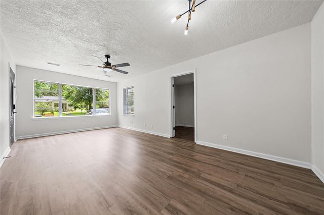6003 Westover Street, Houston, TX 77033