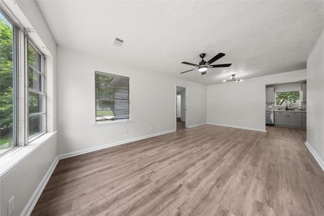 6003 Westover Street, Houston, TX 77033