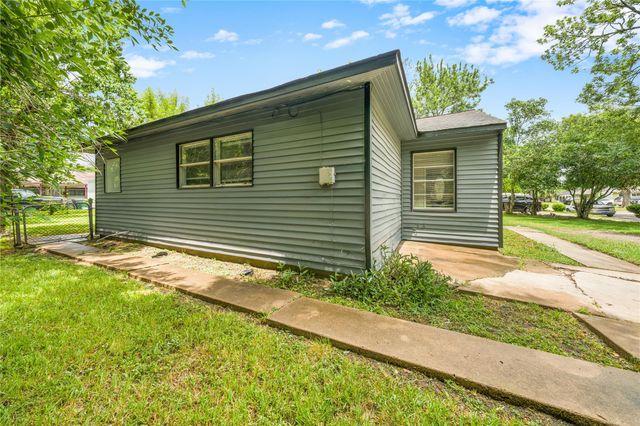 6003 Westover Street, Houston, TX 77033