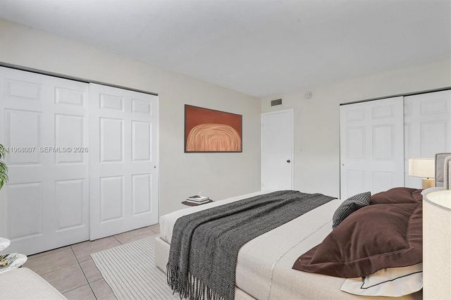 1715 N 16th Ave 215, Hollywood, FL 33020