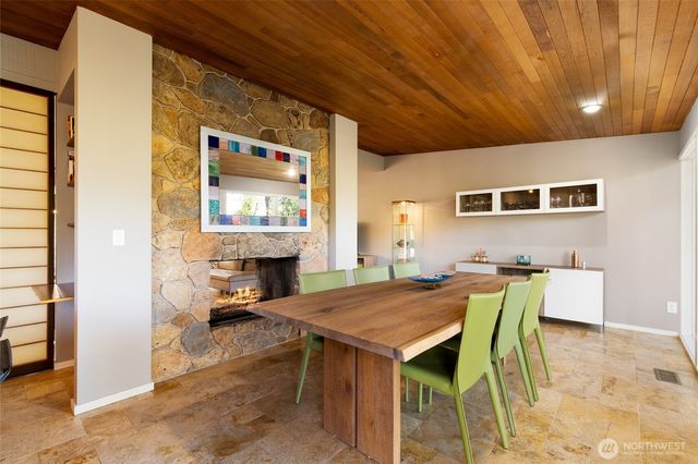 7439 NE 123rd Place, Kirkland, WA 98034