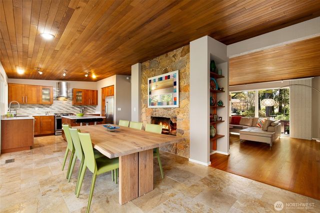 7439 NE 123rd Place, Kirkland, WA 98034