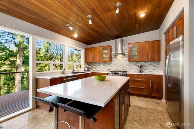 7439 NE 123rd Place, Kirkland, WA 98034