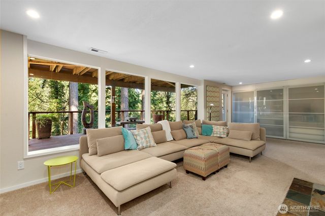 7439 NE 123rd Place, Kirkland, WA 98034