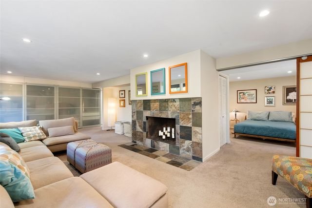 7439 NE 123rd Place, Kirkland, WA 98034