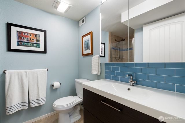 7439 NE 123rd Place, Kirkland, WA 98034