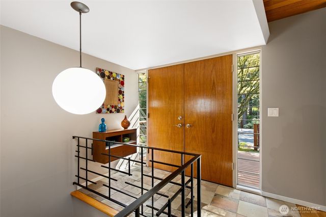 7439 NE 123rd Place, Kirkland, WA 98034