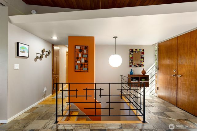 7439 NE 123rd Place, Kirkland, WA 98034