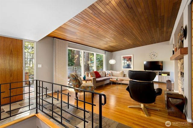 7439 NE 123rd Place, Kirkland, WA 98034