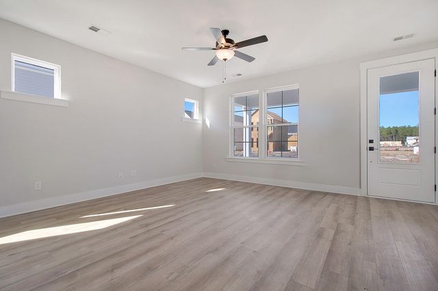 535 Ivy Green Lane, Summerville, SC 29486