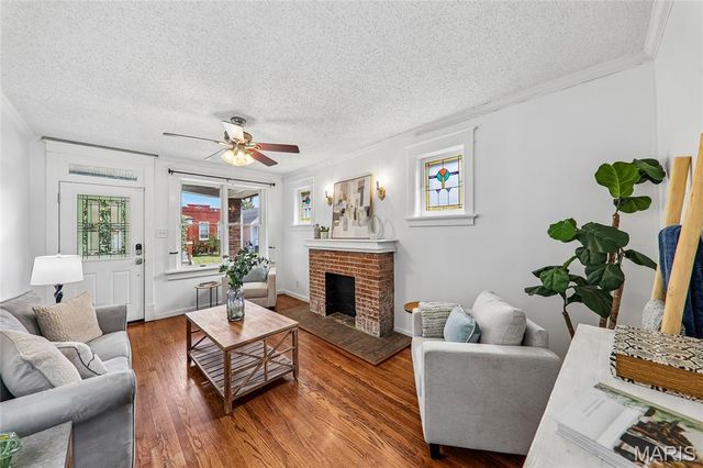 4978 Nagel Avenue, St Louis, MO 63109