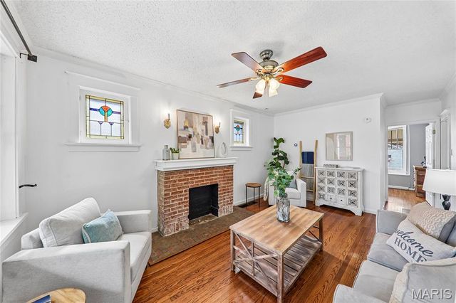 4978 Nagel Avenue, St Louis, MO 63109