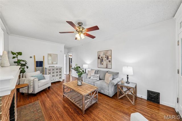 4978 Nagel Avenue, St Louis, MO 63109