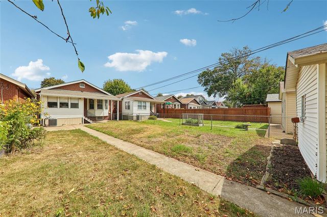 4978 Nagel Avenue, St Louis, MO 63109