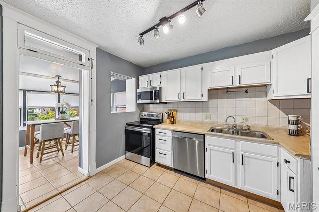 4978 Nagel Avenue, St Louis, MO 63109