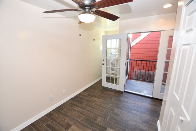 9821 Walnut Street 303, Dallas, TX 75243