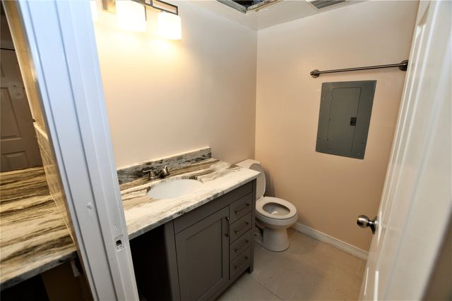 9821 Walnut Street 303, Dallas, TX 75243