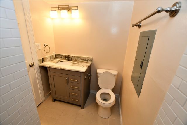 9821 Walnut Street 303, Dallas, TX 75243